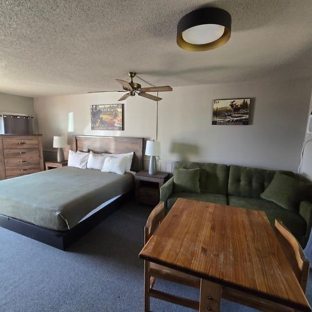 Silver Rapids Lodge & Campground Ely Buitenkant foto