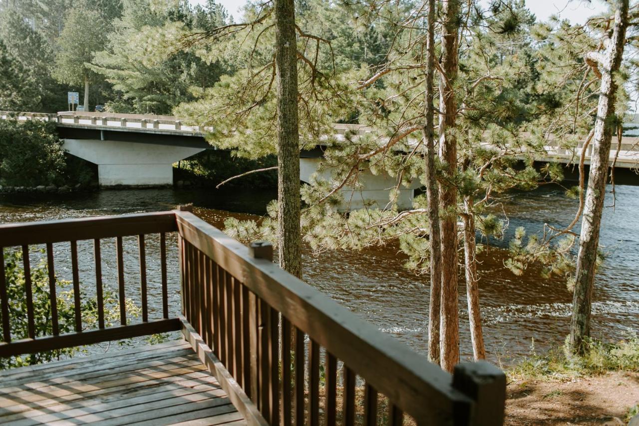 Silver Rapids Lodge & Campground Ely Buitenkant foto