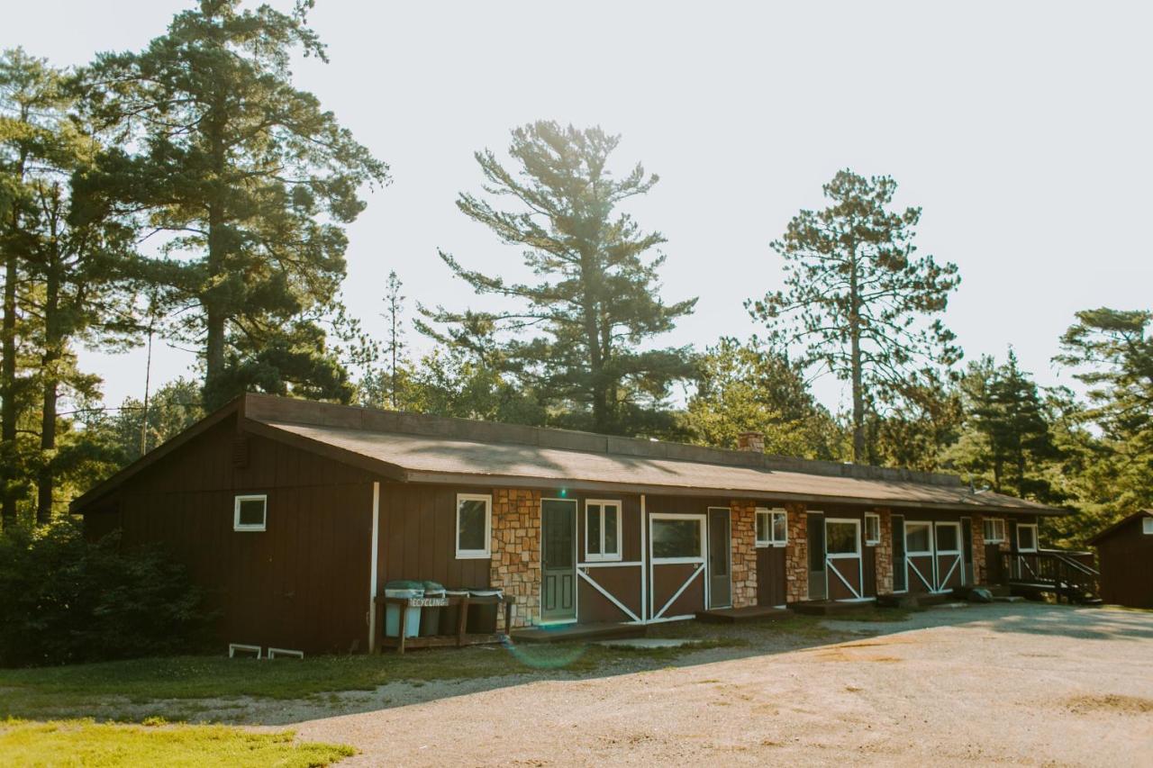 Silver Rapids Lodge & Campground Ely Buitenkant foto